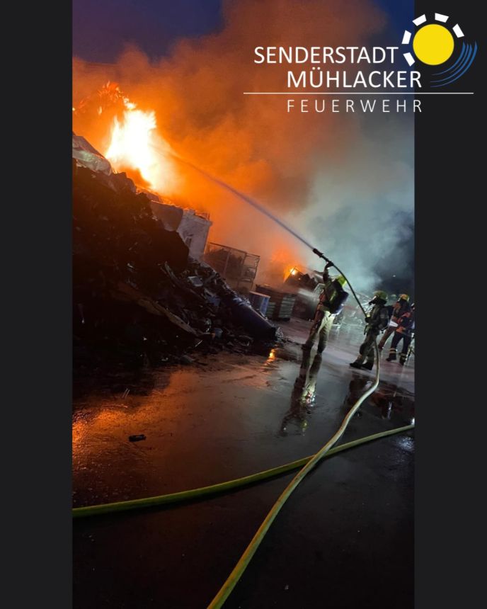 Einsatz Nr. 051 Brand 4 Containerbrand