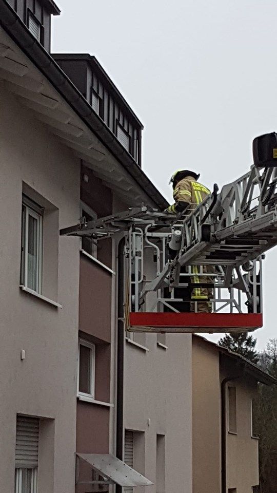 Einsatz Nr. 328 Hilfe 1 Tragehilfe Rettungsdienst