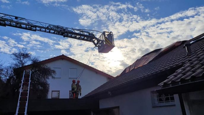 Einsatz Nr. 037 Hilfe 2 Sturm mit orkanartigen Böen