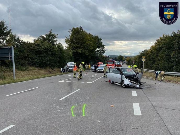 Einsatz Nr. 238 Hilfe 2 Verkehrsunfall mit zwei PKW