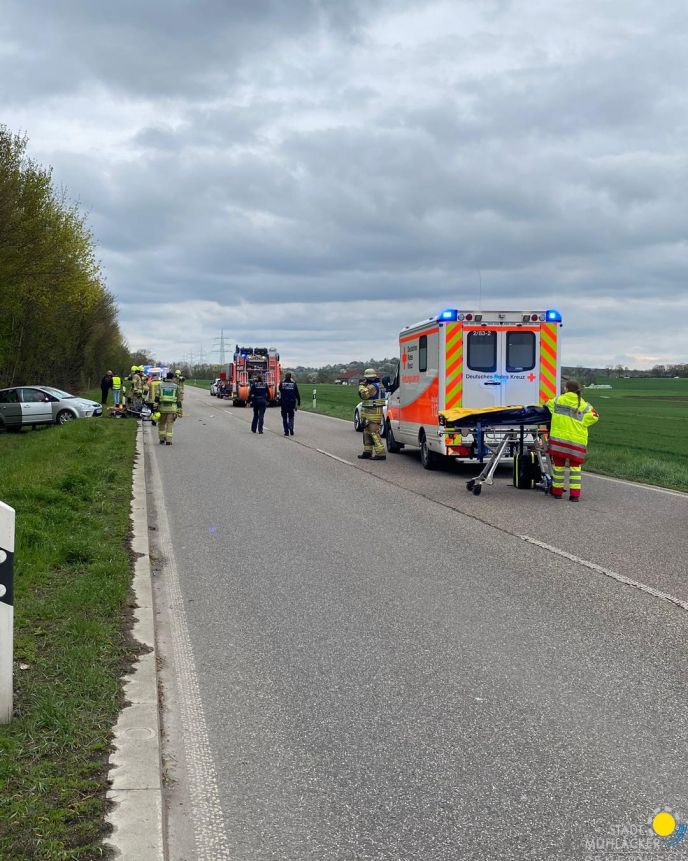 Einsatz Nr. 069 Hilfe 2 Verkehrsunfall 