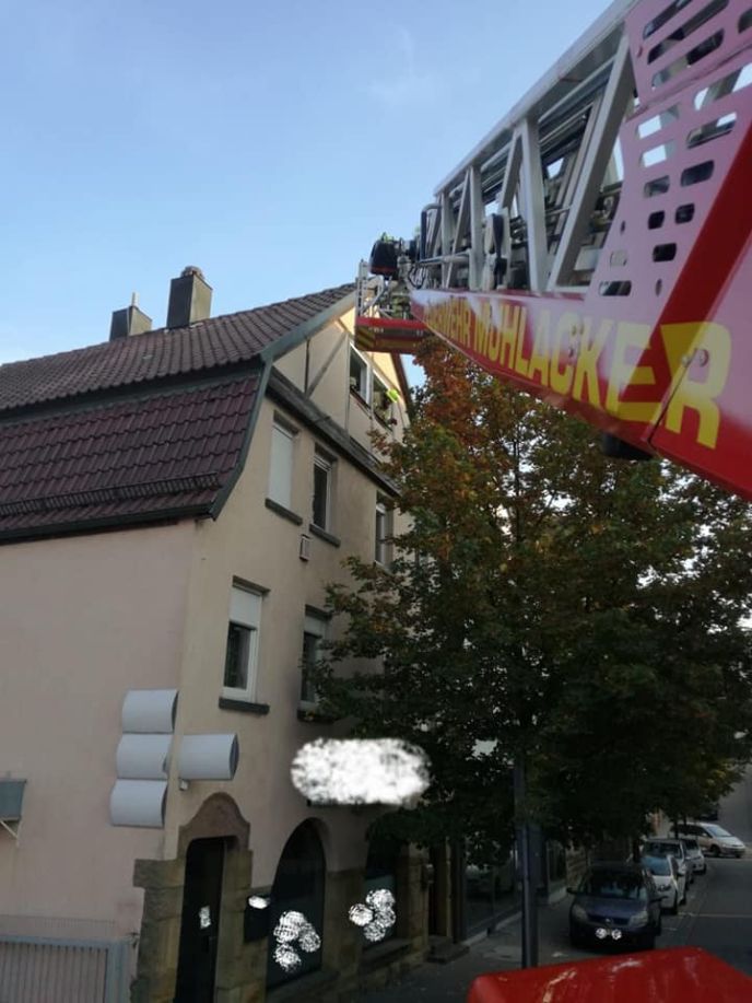 Einsatz Nr. 327: Sicherung Fassadenteile 